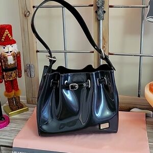 Beijo Classic Luxo Patent PVC Bucket bag EUC